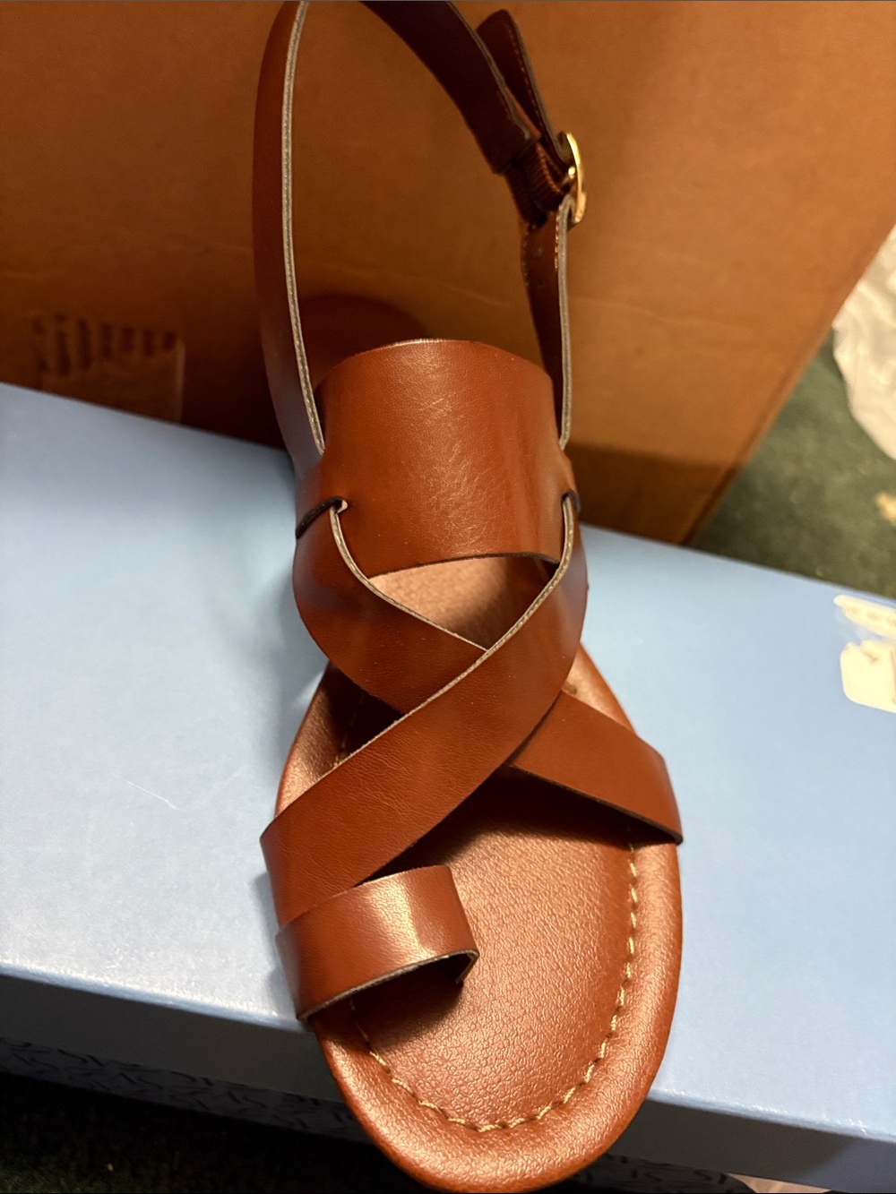 New simply Vera Vera Wang, Brown sandals women’s